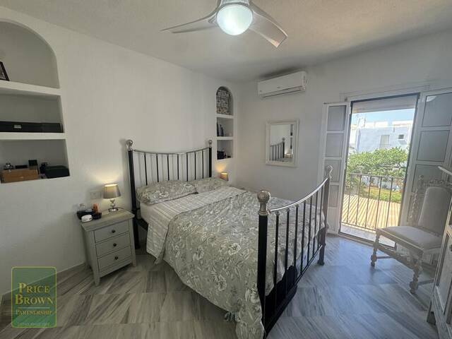 LV880: Villa for Sale in Mojácar, Almería