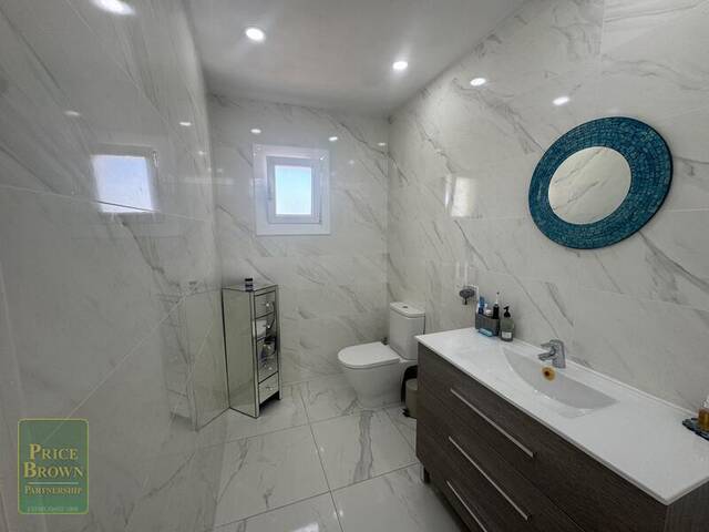LV880: Villa for Sale in Mojácar, Almería