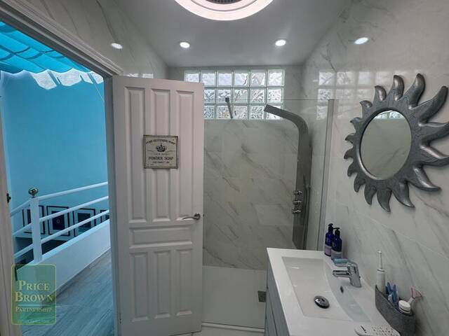 LV880: Villa for Sale in Mojácar, Almería