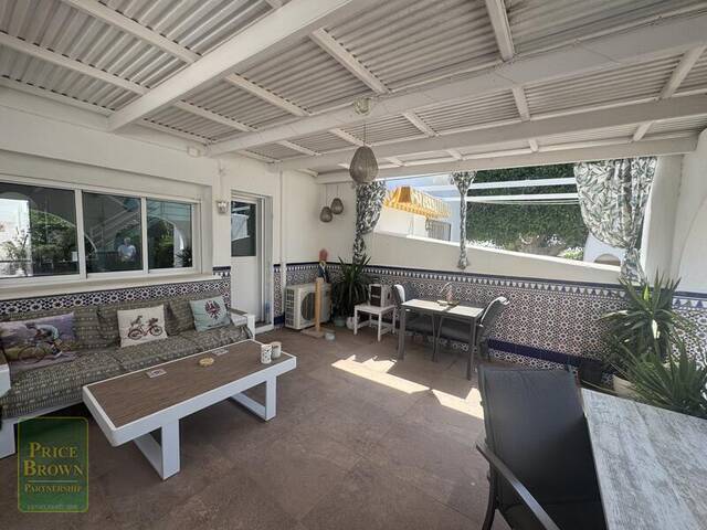 LV880: Villa for Sale in Mojácar, Almería