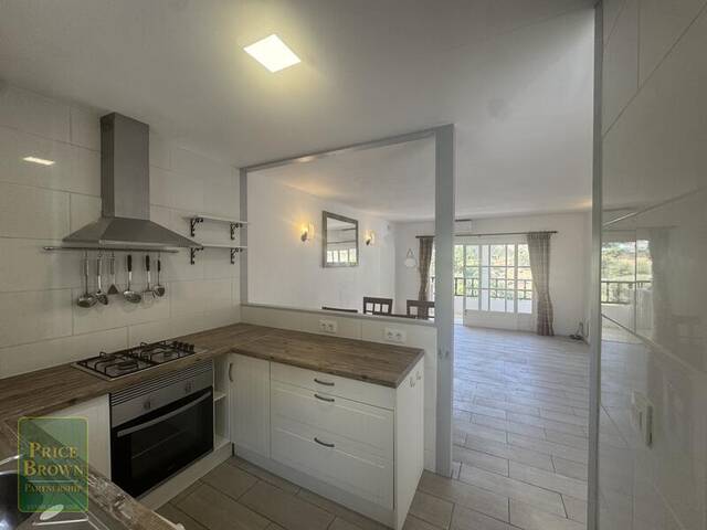 A1562: Apartment for Sale in La Parata (Mojacar), Almería