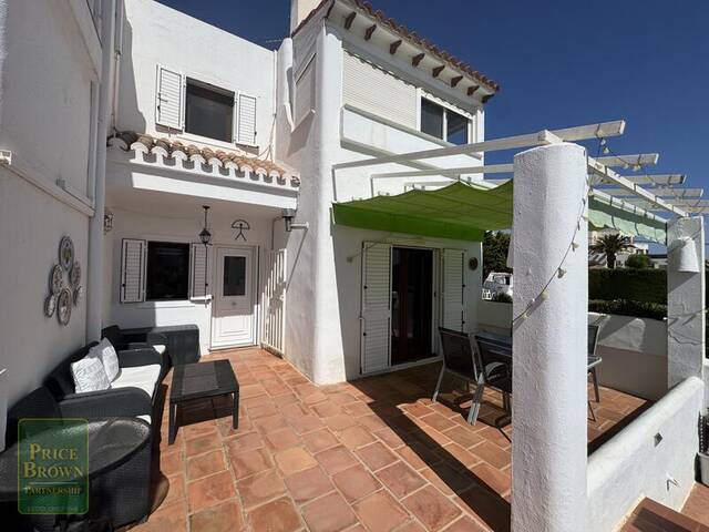 LV883: Villa for Sale in Mojácar, Almería