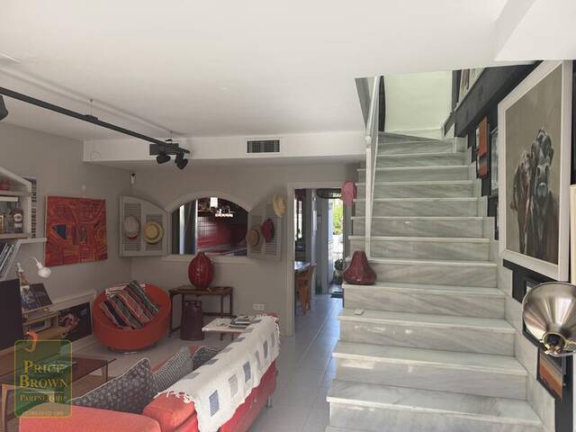 LV853: Villa for Sale in Mojácar, Almería