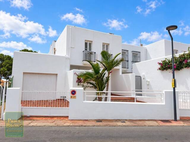 LV885: Villa for Sale in Mojácar, Almería LV885: Villa for Sale in Mojácar, Almería