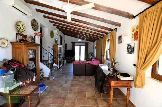 PBOL1596: Villa for Sale in Turre, Almería PBOL1596: Villa for Sale in Turre, Almería