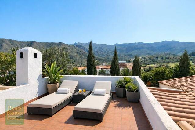 PBK2275: Villa for Sale in El Cortijo Grande, Almería