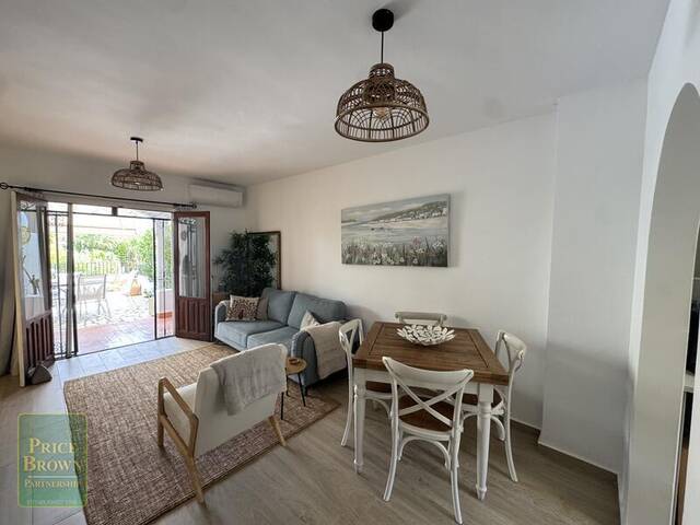 LV879: Villa for Sale in Mojácar, Almería LV879: Villa for Sale in Mojácar, Almería