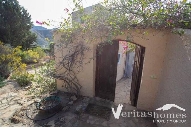 VHVL 1989: Villa for Sale in Turre, Almería