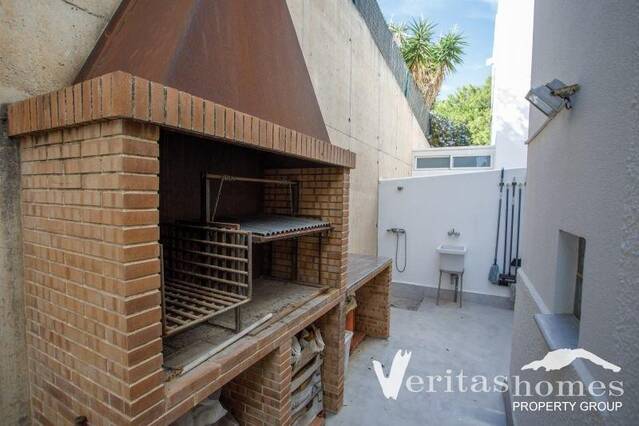 VHVL 2962: Villa for Sale in Puerto Rey, Almería
