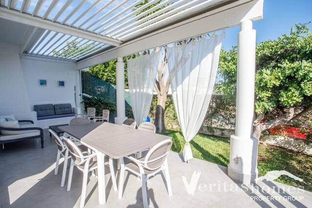 VHVL 2962: Villa for Sale in Puerto Rey, Almería