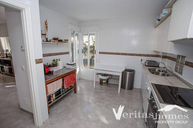 VHVL 2962: Villa for Sale in Puerto Rey, Almería