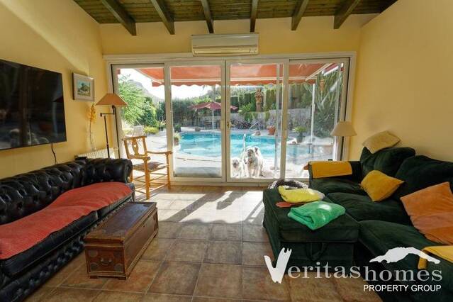 VHVL 3024: Villa for Sale in Mojácar, Almería