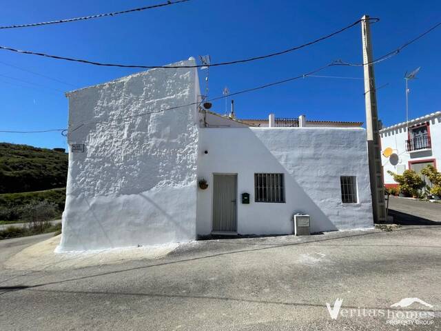 VHVH 3040: Country house for Sale in Lubrin, Almería