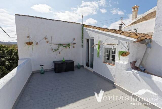 VHVH 3040: Country house for Sale in Lubrin, Almería