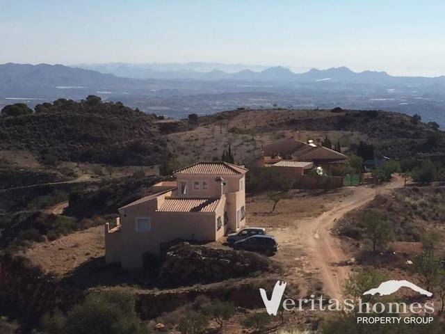 VHVL 1962: Villa for Sale in Bedar, Almería