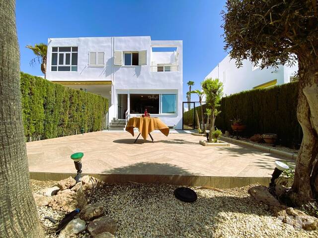 VIP8133: Villa for Sale in Mojácar Playa, Almeria