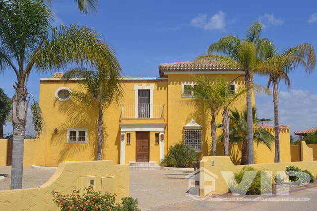 Villa in Desert Springs, Almería